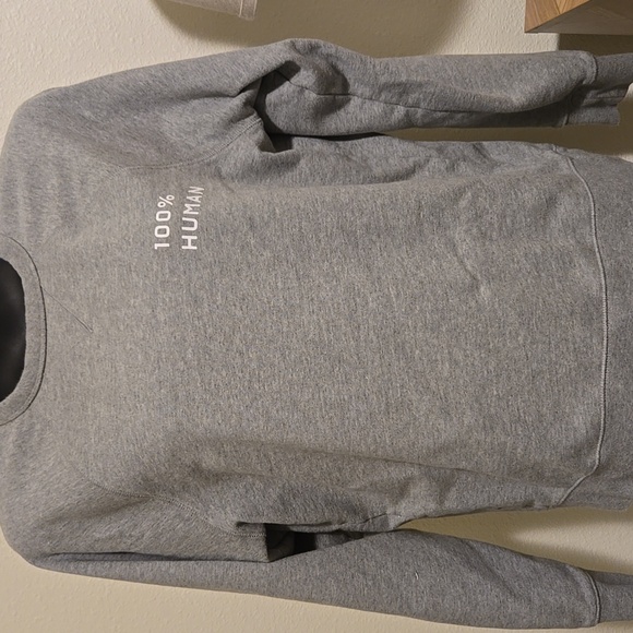 Everlane 100% Human Sweatshirt - Picture 3 of 7